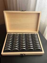 Дървена кутия за монети - 50 бр. + капсули