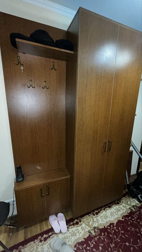 Шкаф в прихожую срочно