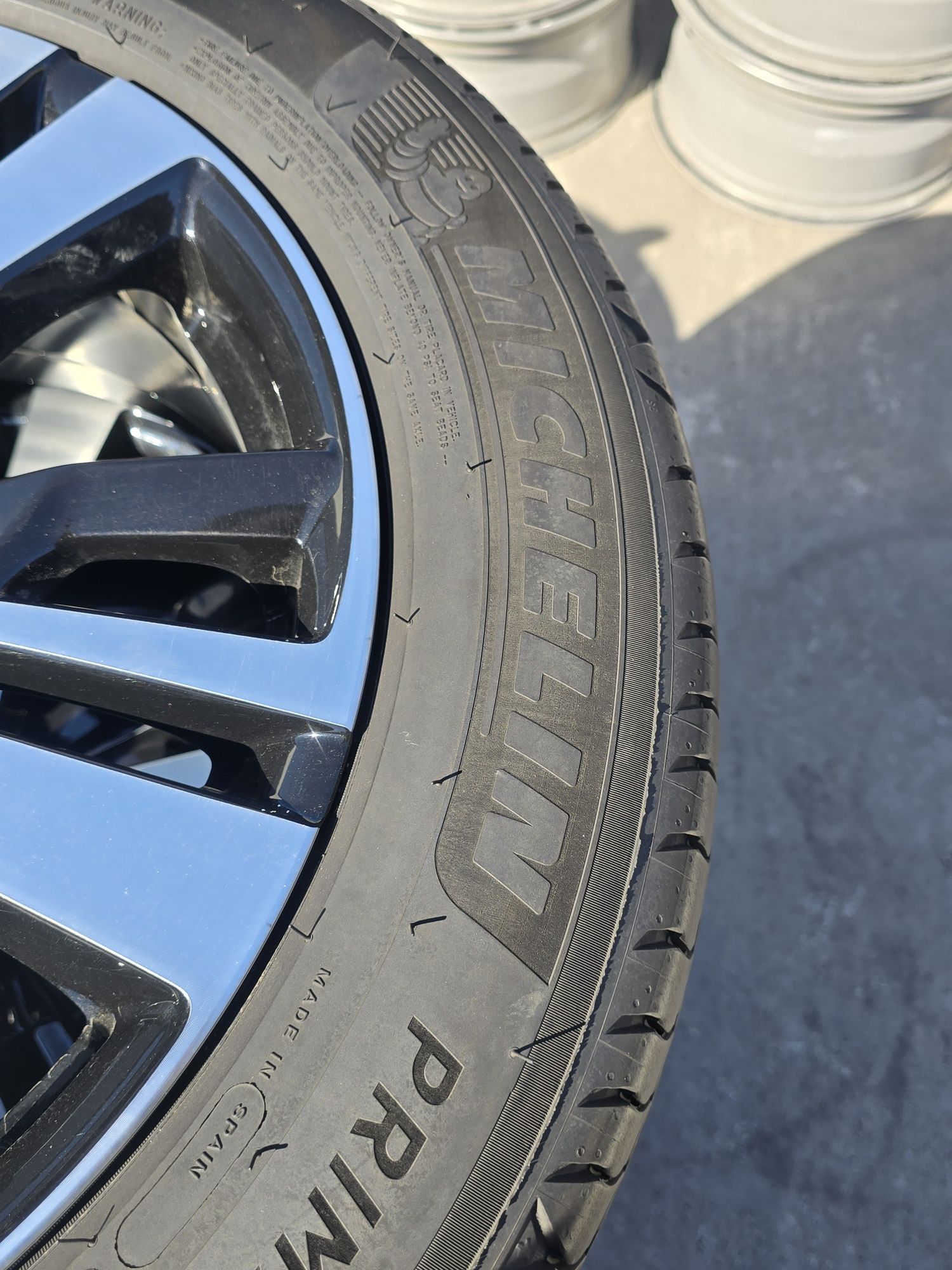 4 Броя 225/55/18 Michelin 2x6mm 2x4,8mm 3x22dot 1x23dot