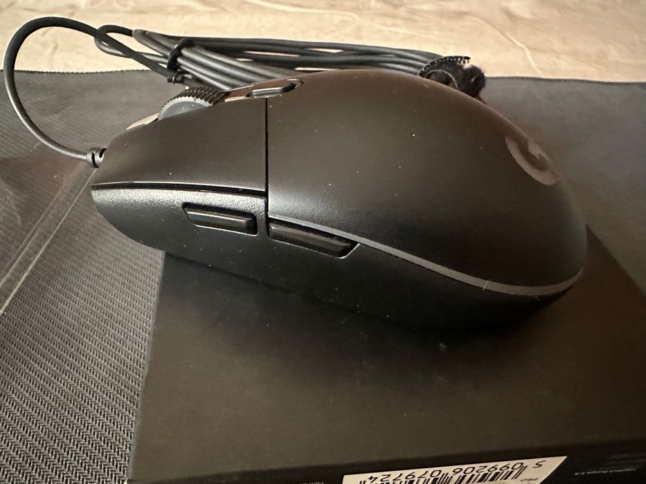Logitech Pro - хубава мишка - като нова