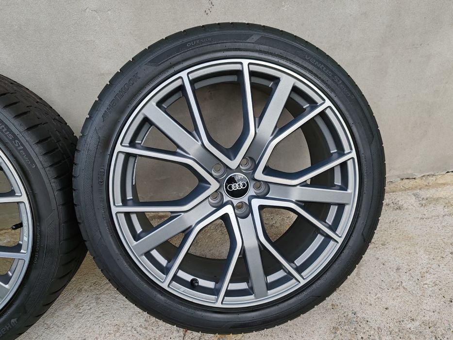 Ауди 20 цола, Audi Q3 , SQ3