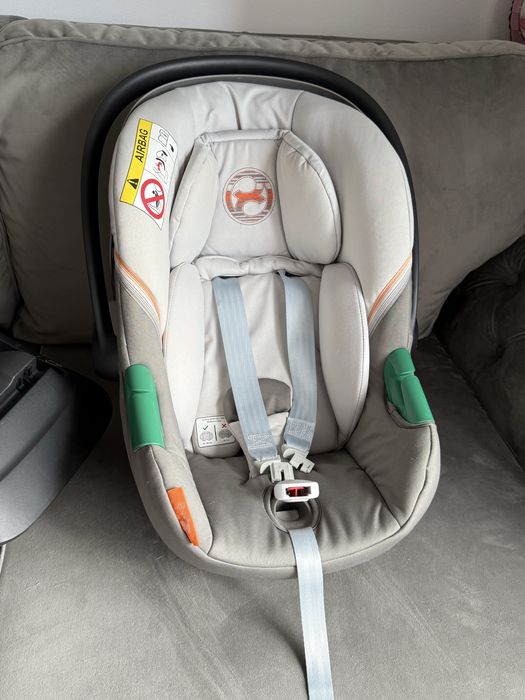 Pachet Scoica Cybex Aton S2 Lava Grey + insertie+baza isofix+adaptori