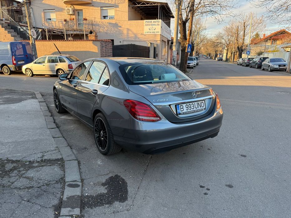 Mercedes-Benz C200D