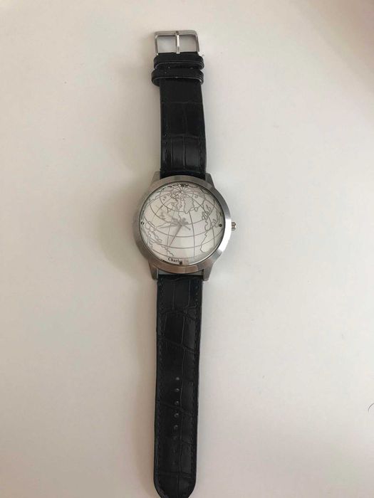 Часовник Charles Delon