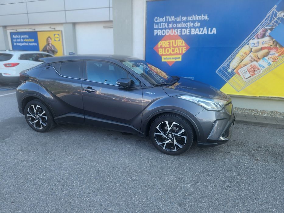 TOYOTA CHR 2022, 61350 km, în garanție.