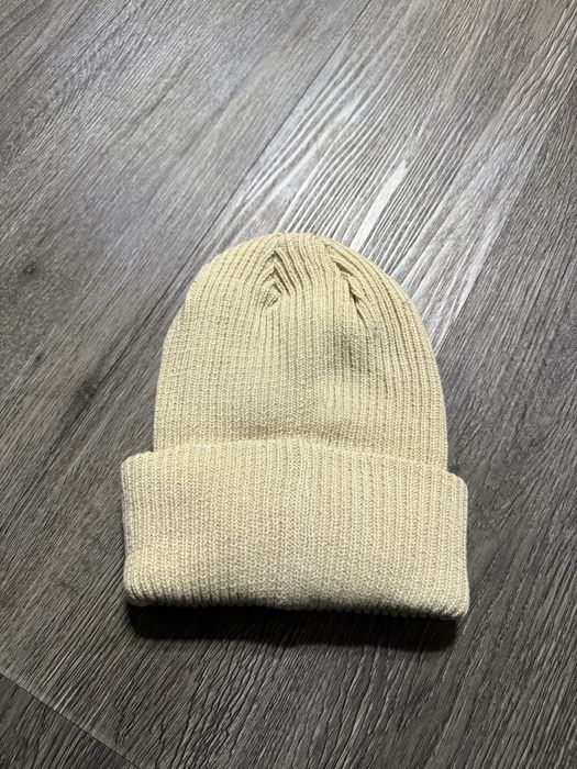 Caciula Fes Karl Lagerfeld noua/new