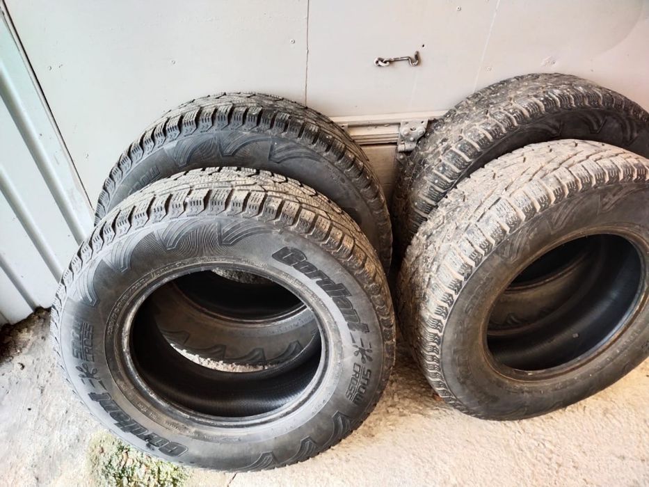 Продам шины зимние