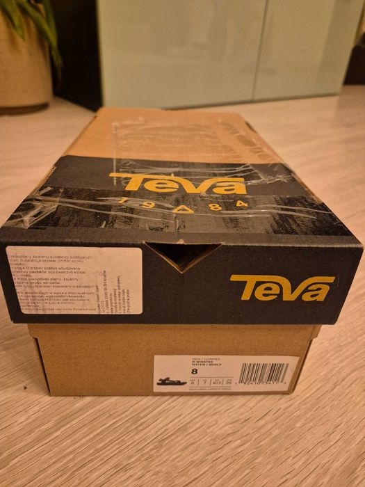 Sandale teva- marimea 41