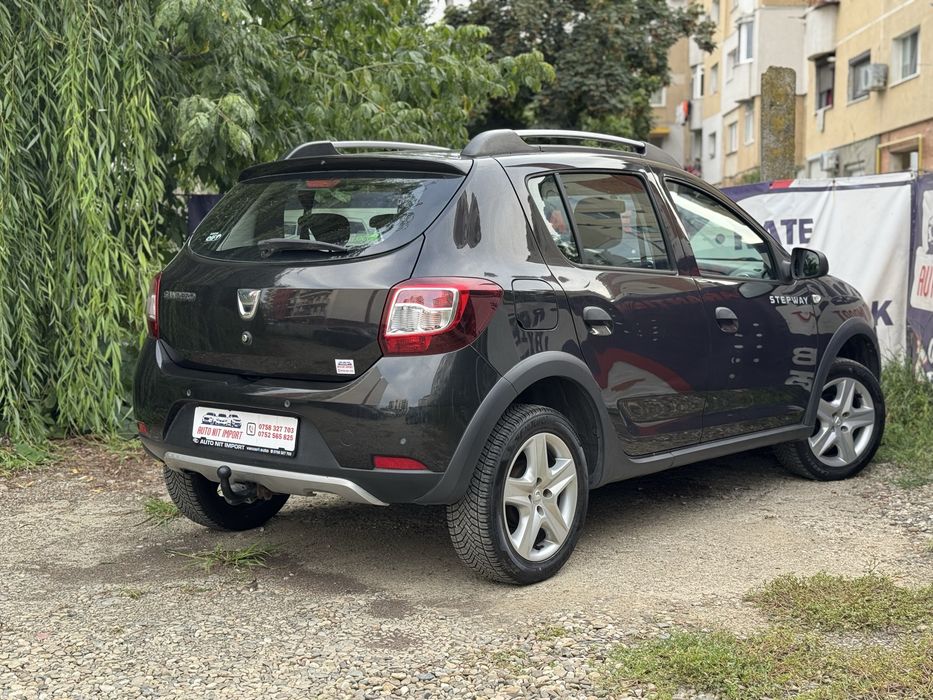 Dacia Sandero Stepway / 2015 / 0.9 benzina 90 cp / RATE * GARANTIE