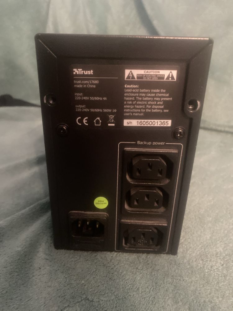 UPS Trust oxxtron 1000VA