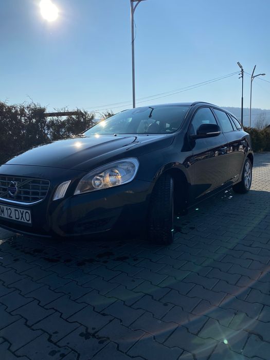 Volvo V60 1.6 D2 2012 • Stage 1 • Manuală •