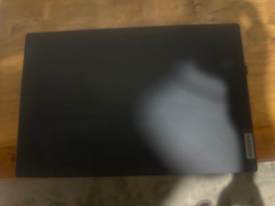 Noutbuk sotiladi Lenovo 82Yu