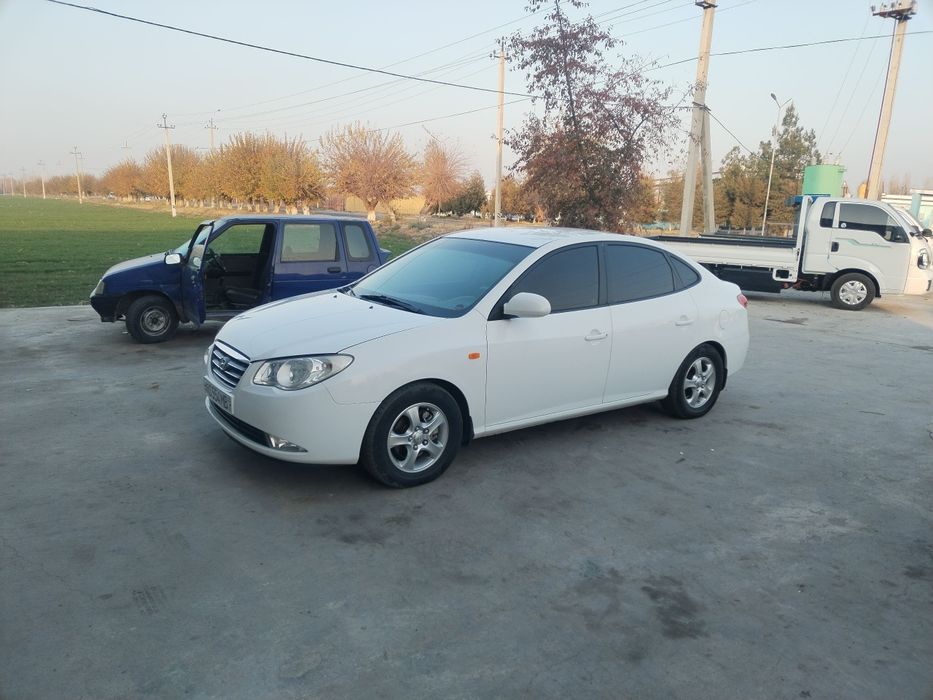 Хюндай аванте машинаси сотилади