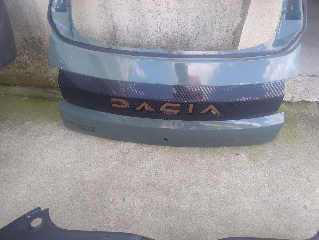 Haion și Bară Spate Dacia Spring 2025