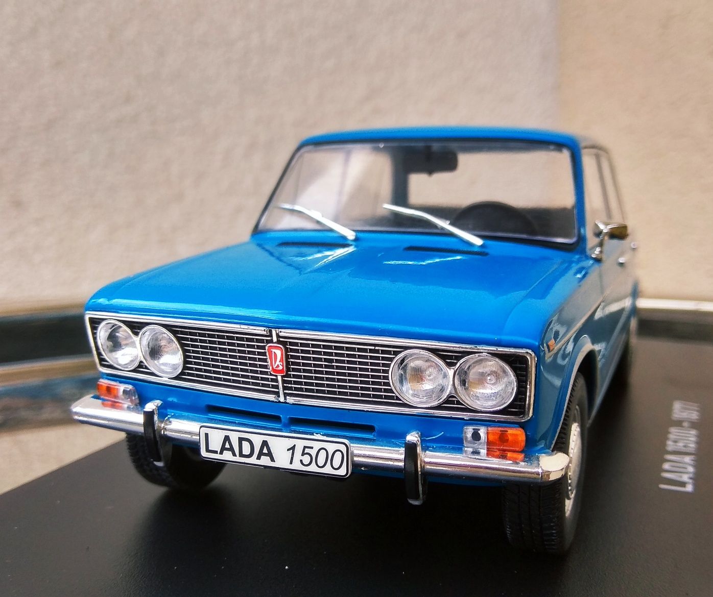 Ретро автомобили LADA 1200  – 1970 г .