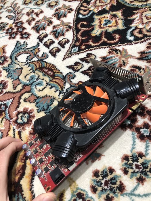 СРОЧНО!! продаю видеокарту gtx550ti 1gb