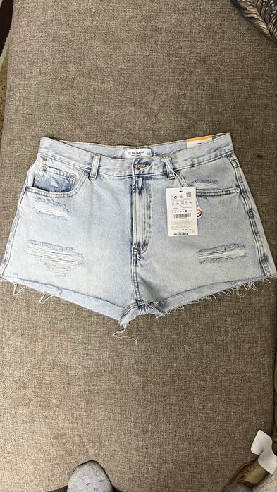 Джинсовые шорты новые, стильные, женские