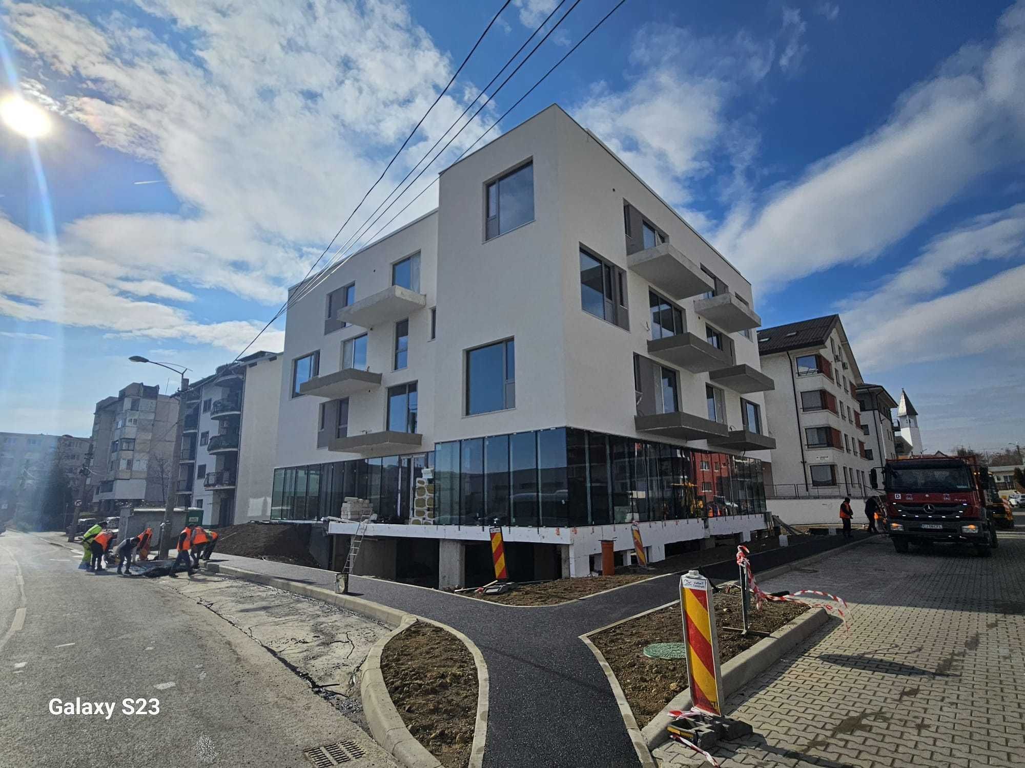 Vand apartament doua camere+balcon+parcare Marasti str.Tarnavelor