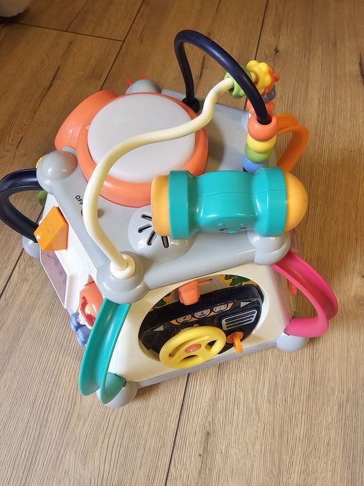 Детски интерактивен куб