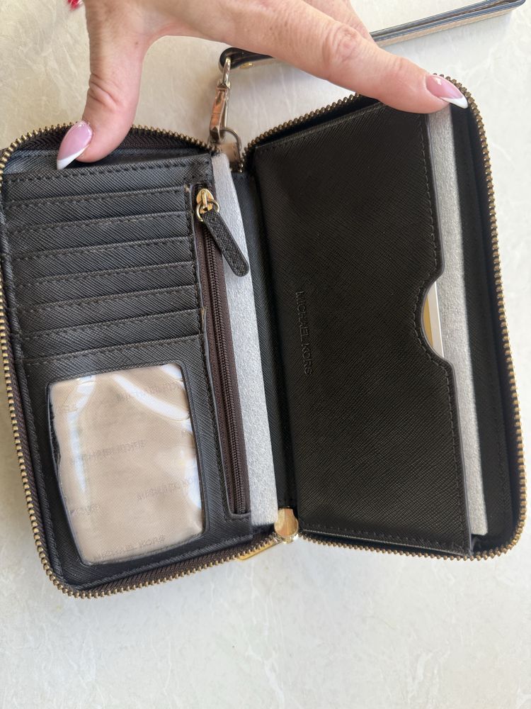Портфейл Michael Kors