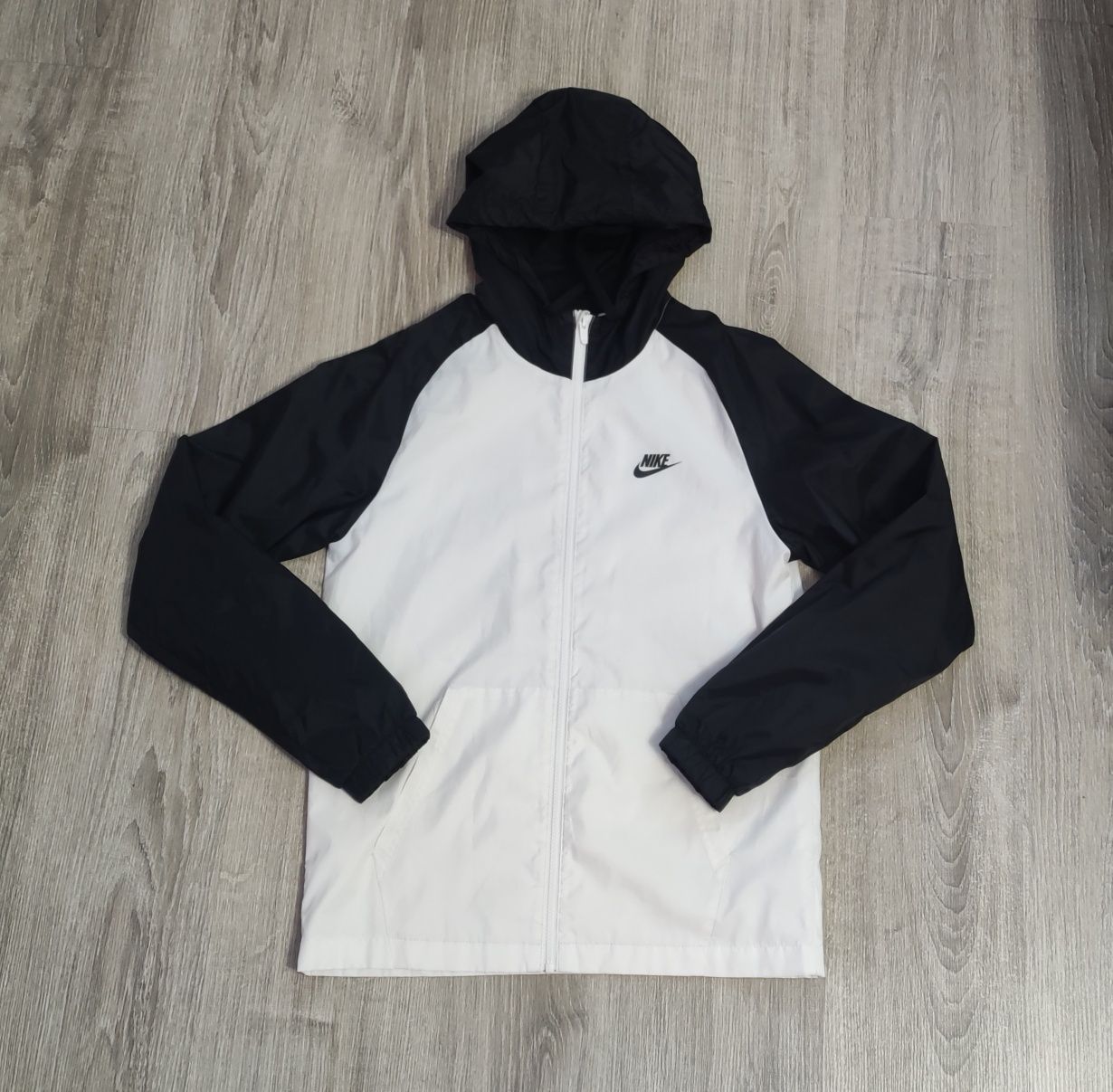 Nike S size Мъжка ветровка Оригинална