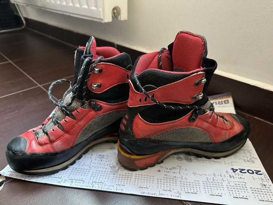 Vand bocanci La sportiva 38 1/3