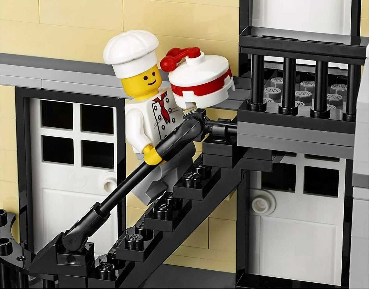 Употребявано Lego Creator Expert - Градски площад (10255)