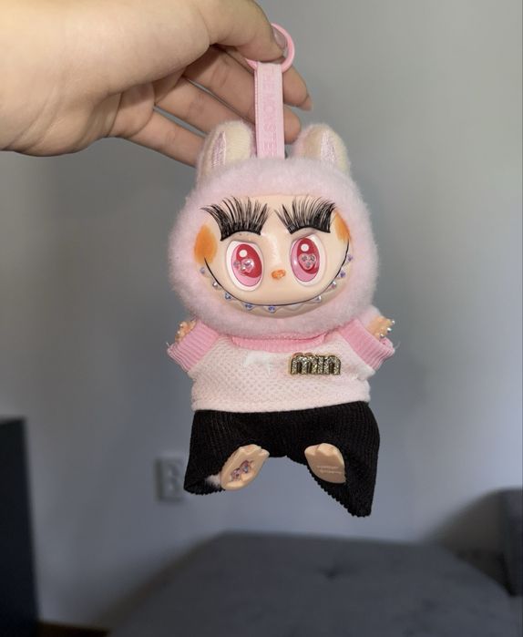 Лабубу.        .