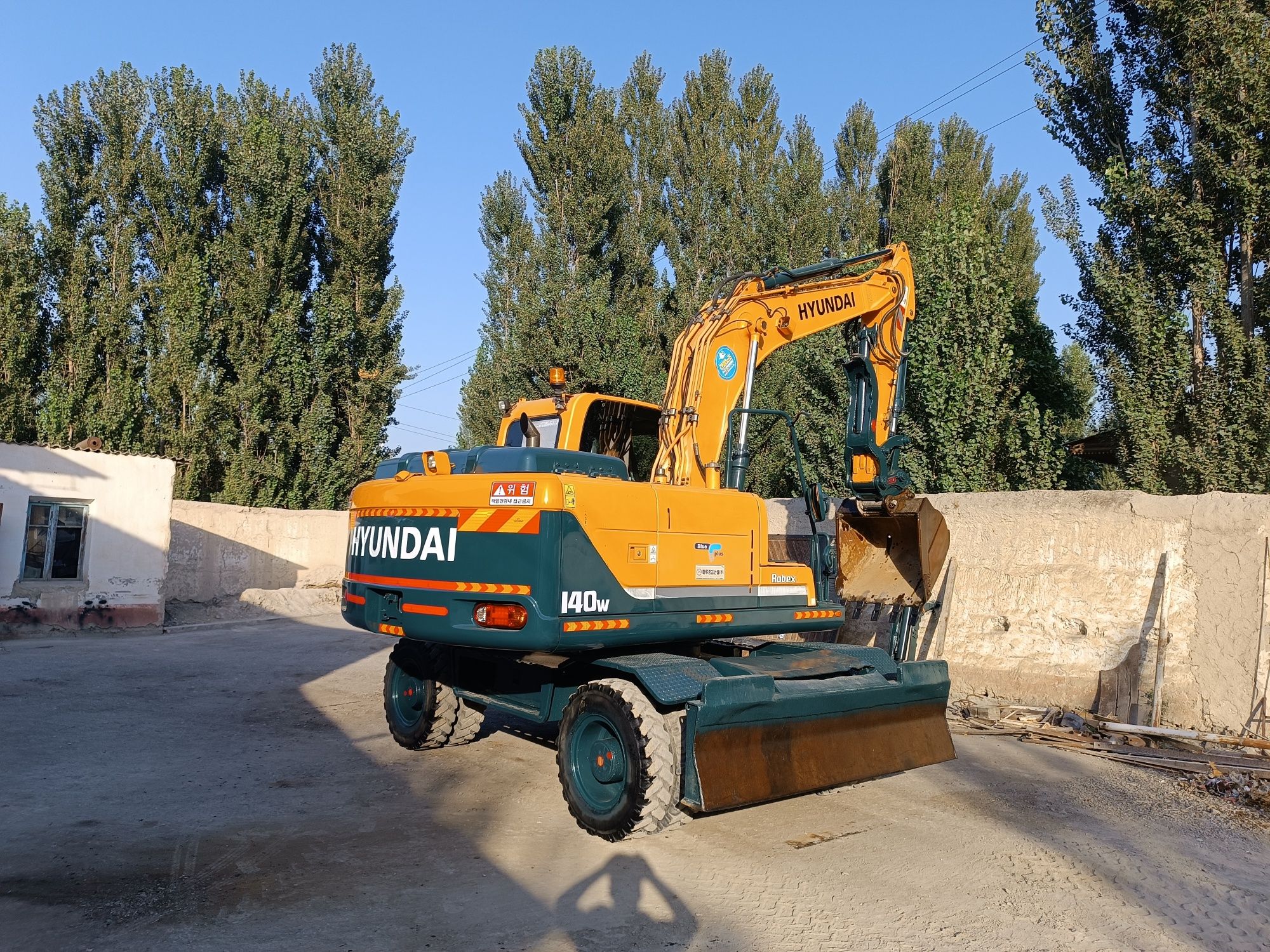 Hyundai 140w ekiskavator