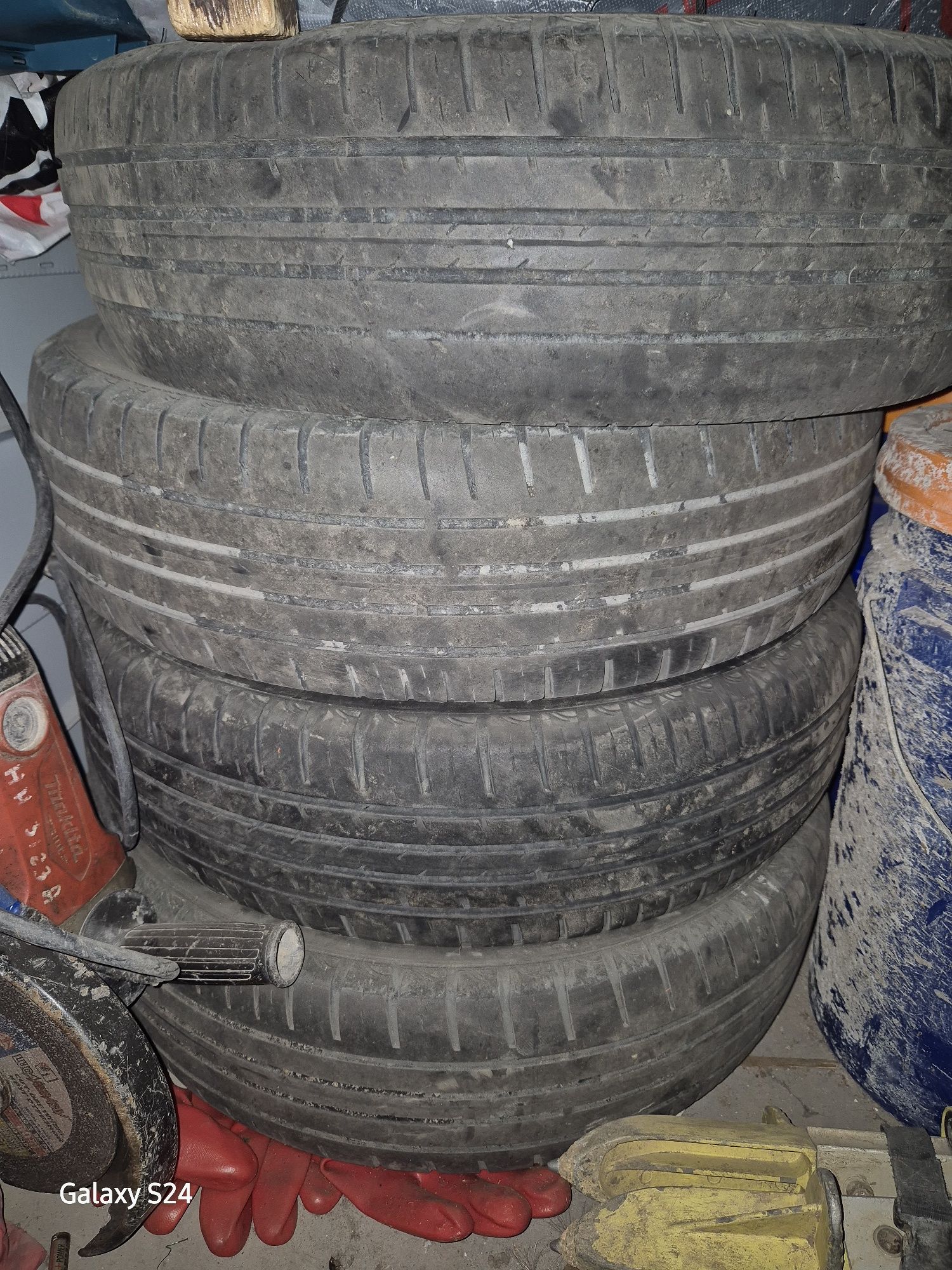 Шина на кобальт HANKOOK
