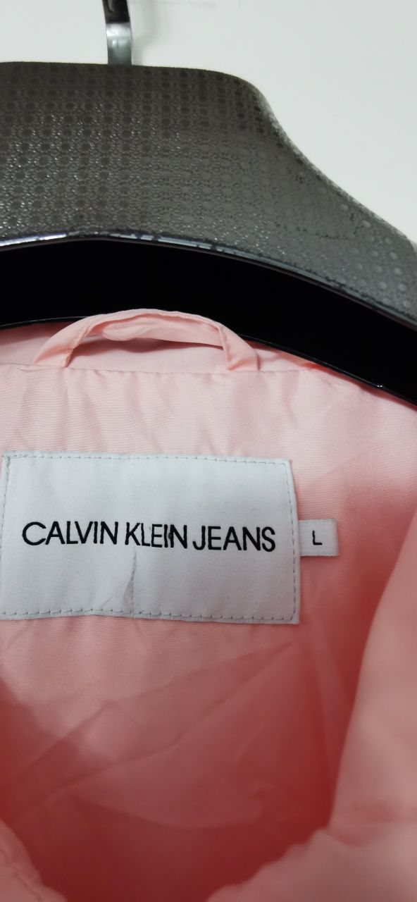 Calvin Klein ветровка женская