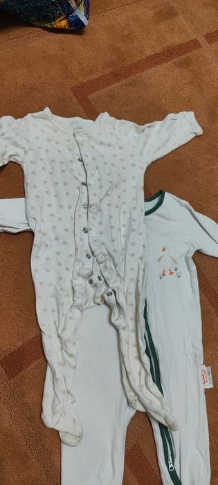 Отдам детские вещи 56-62