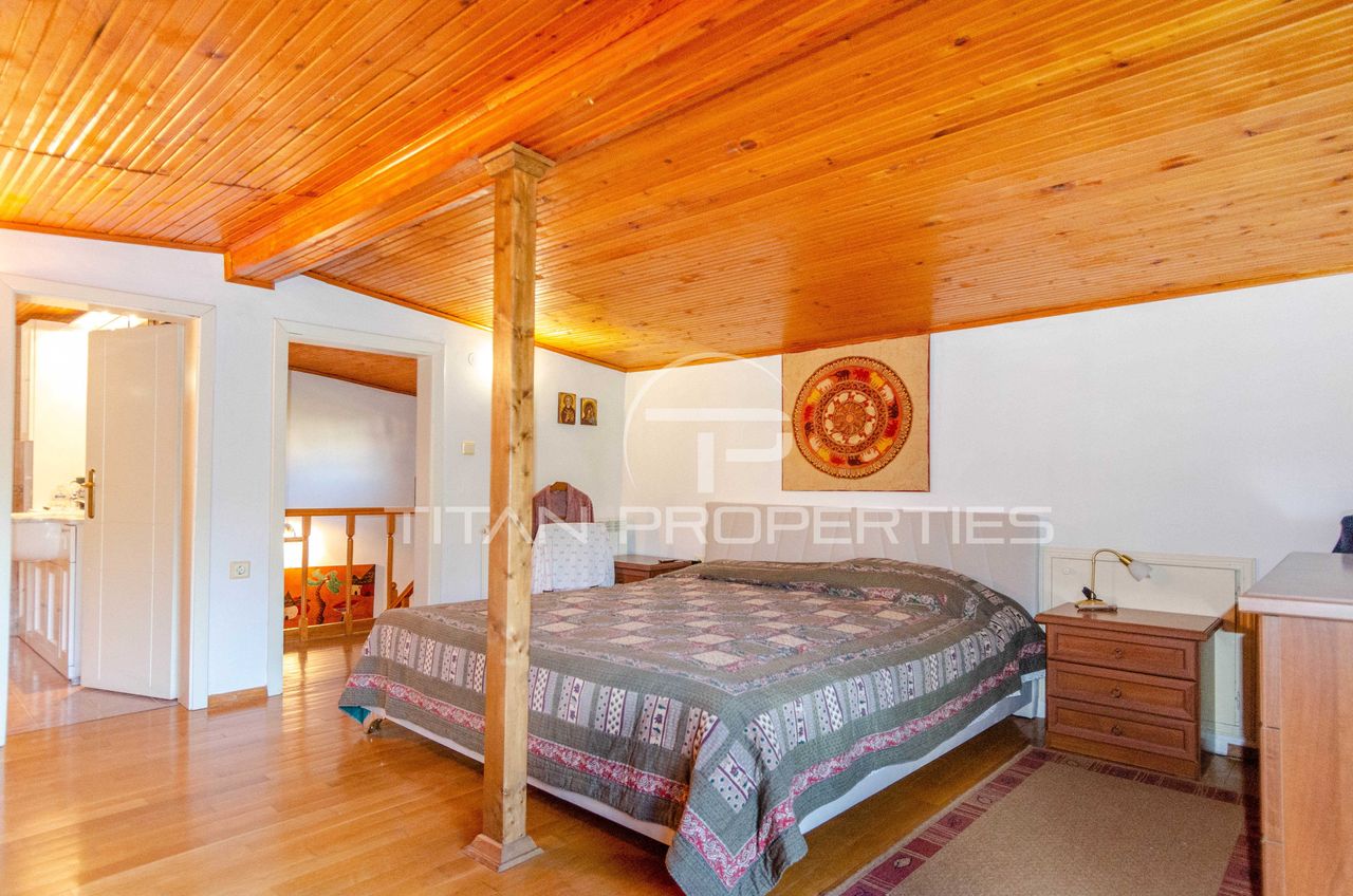 Продава се Къща в Пловдив, Кючук Париж - 200 кв.м за 2575 €/кв.м - Снимка #3