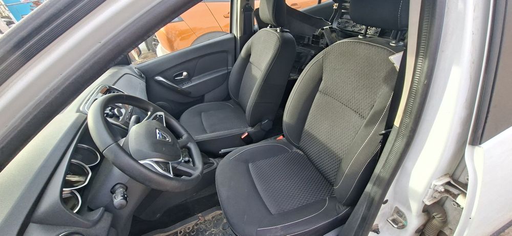 Dezmembrez Dacia Logan 2 1.0B an 2017