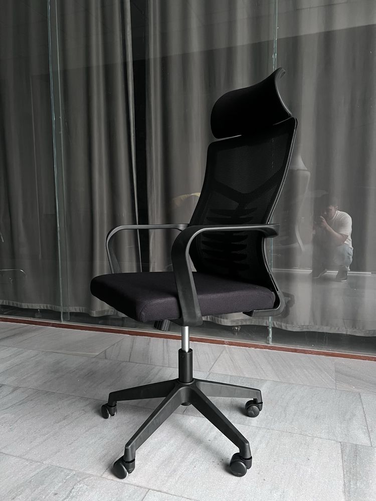 Ofis uchun kreslo