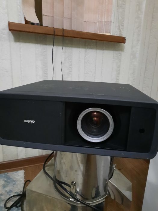 Продам проектор в хорошем качестве