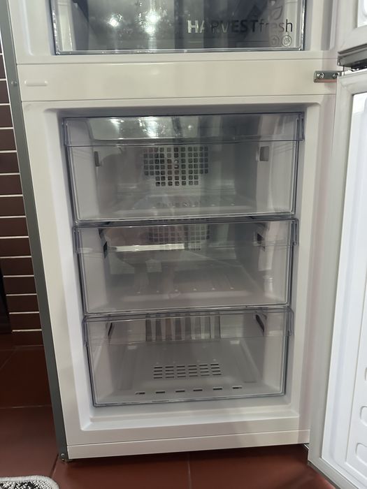 Combinǎ frigorifica Beko