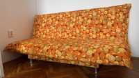 Цветен диван