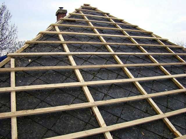 Executam acoperișuri și reparati dulgherie ori ce tip de acoperis