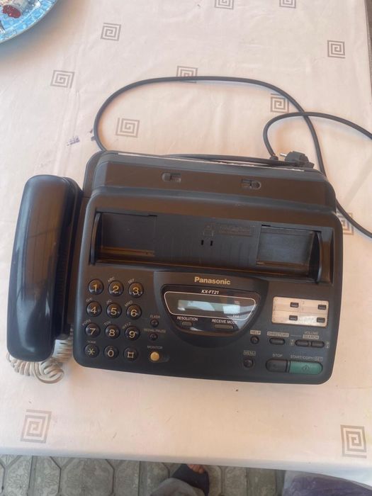 Факс             .