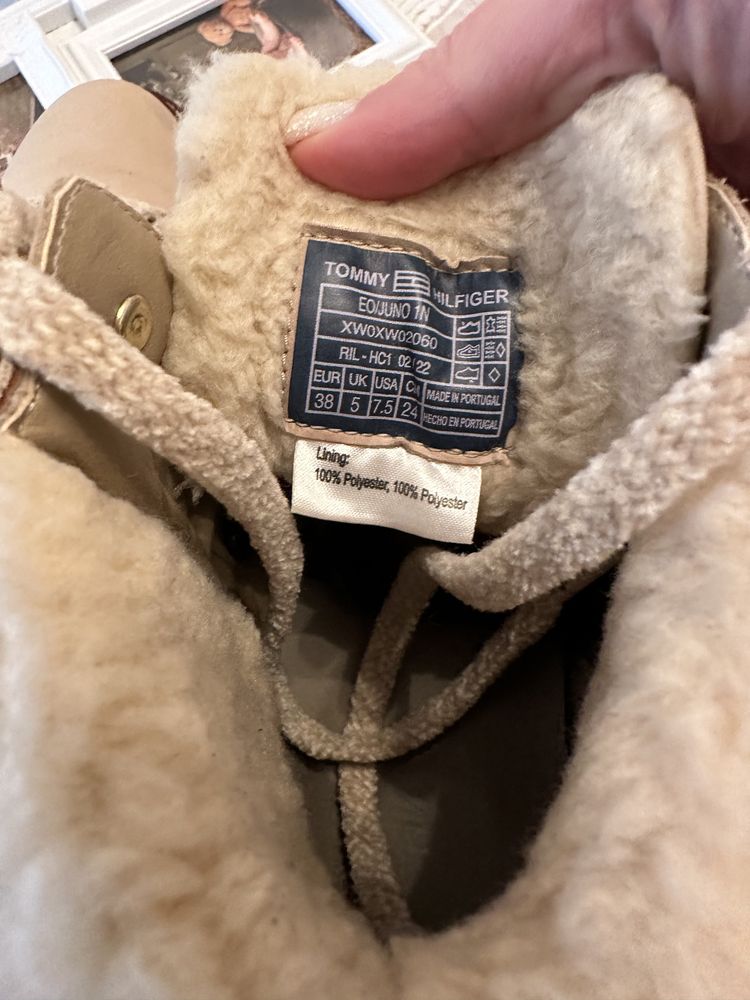 Bocanci blana shearling Tommy Hilfiger ca noi