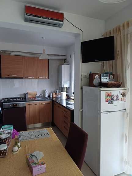 Inchiriez apartament  2 camere parcare privata Happy Residence 1