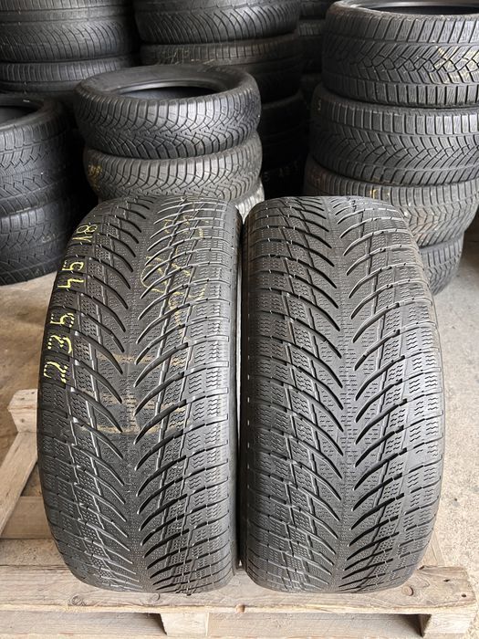 2 anvelope iarna 235/45/18 , nokian , dot 2021 !