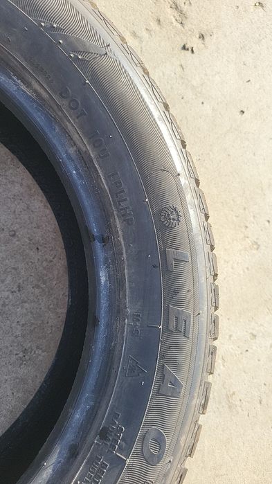 Vând set 4 anvelope iarna M+S 185/60/R15 88H