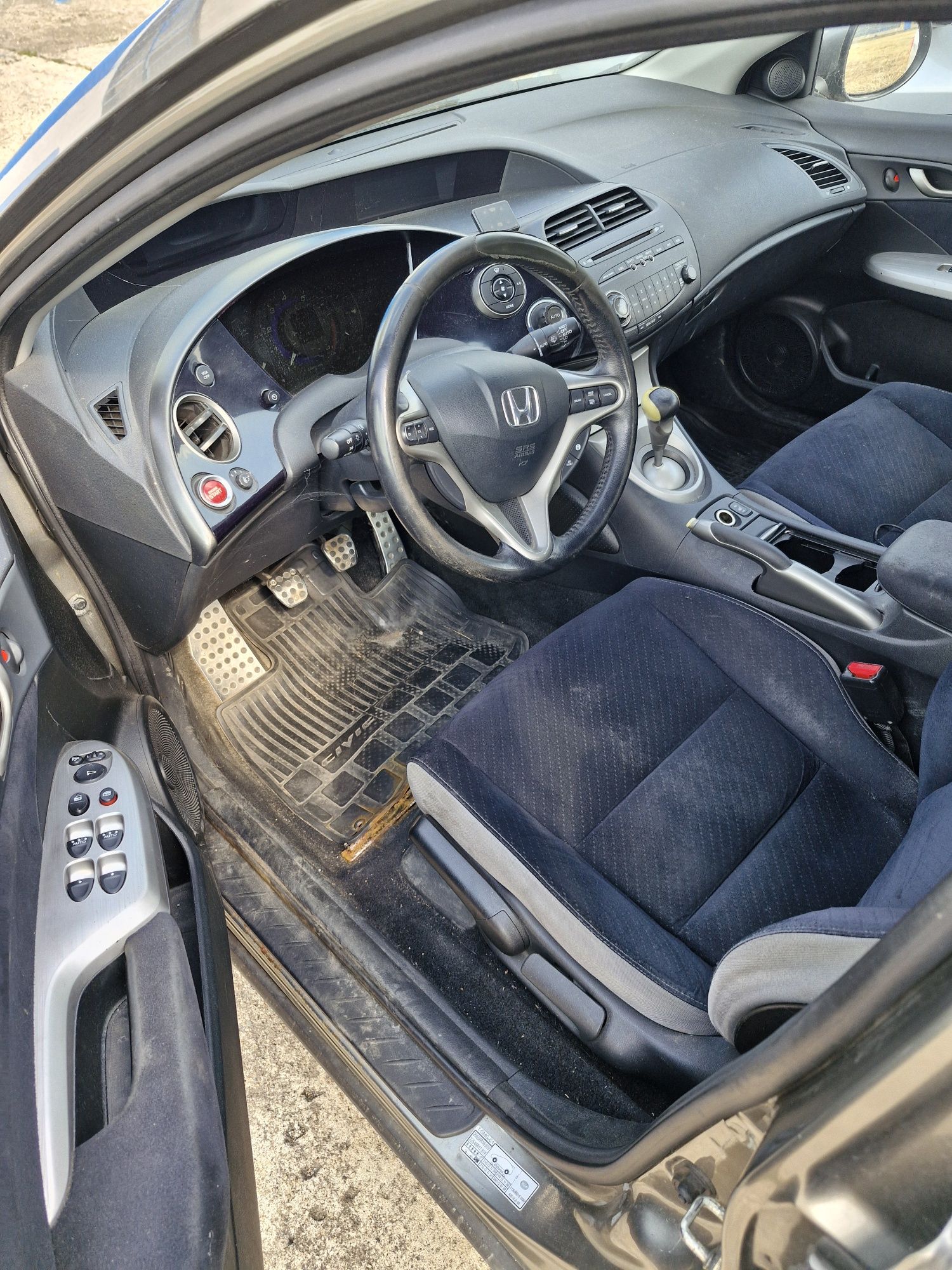 Хонда Сивик Civic ЛЯВ ВОЛАН 1.8i 140kc НА ЧАСТИ!