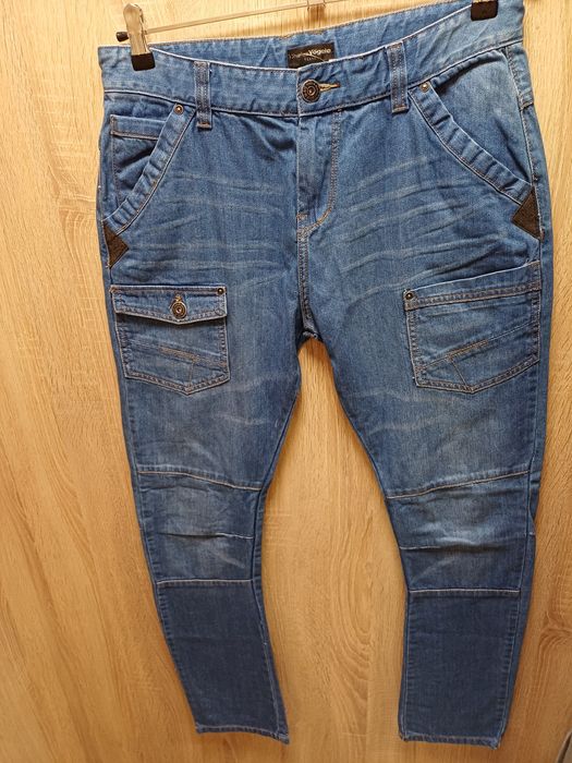 Продавам дънки втора употреба на едро