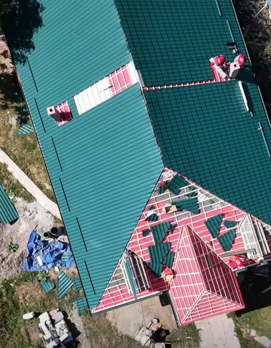 Executam acoperisuri tigla metalica si ceramica reparatii si montaj