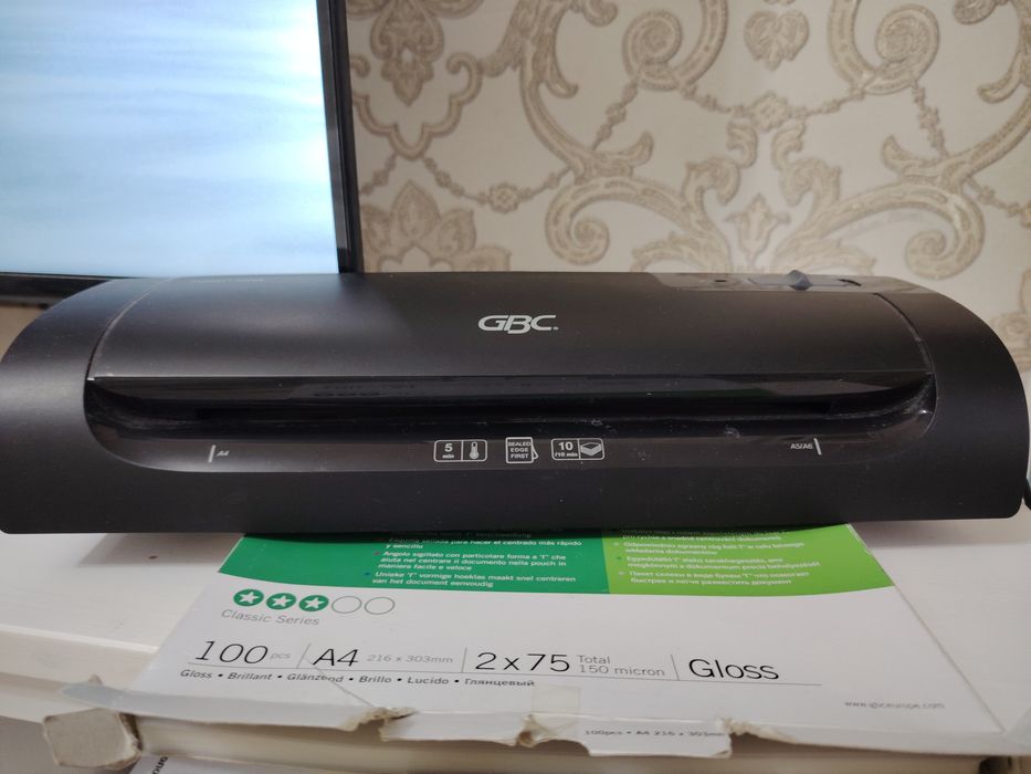 Ламинатор продам