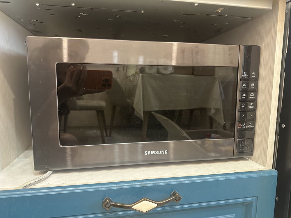 Продам микроволновку Samsung