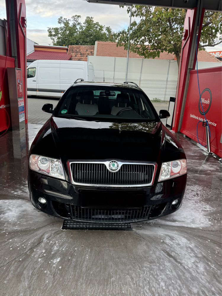 Parbriz Skoda Octavia 2 2004-2013 cu loc senzor lumina/ploaie